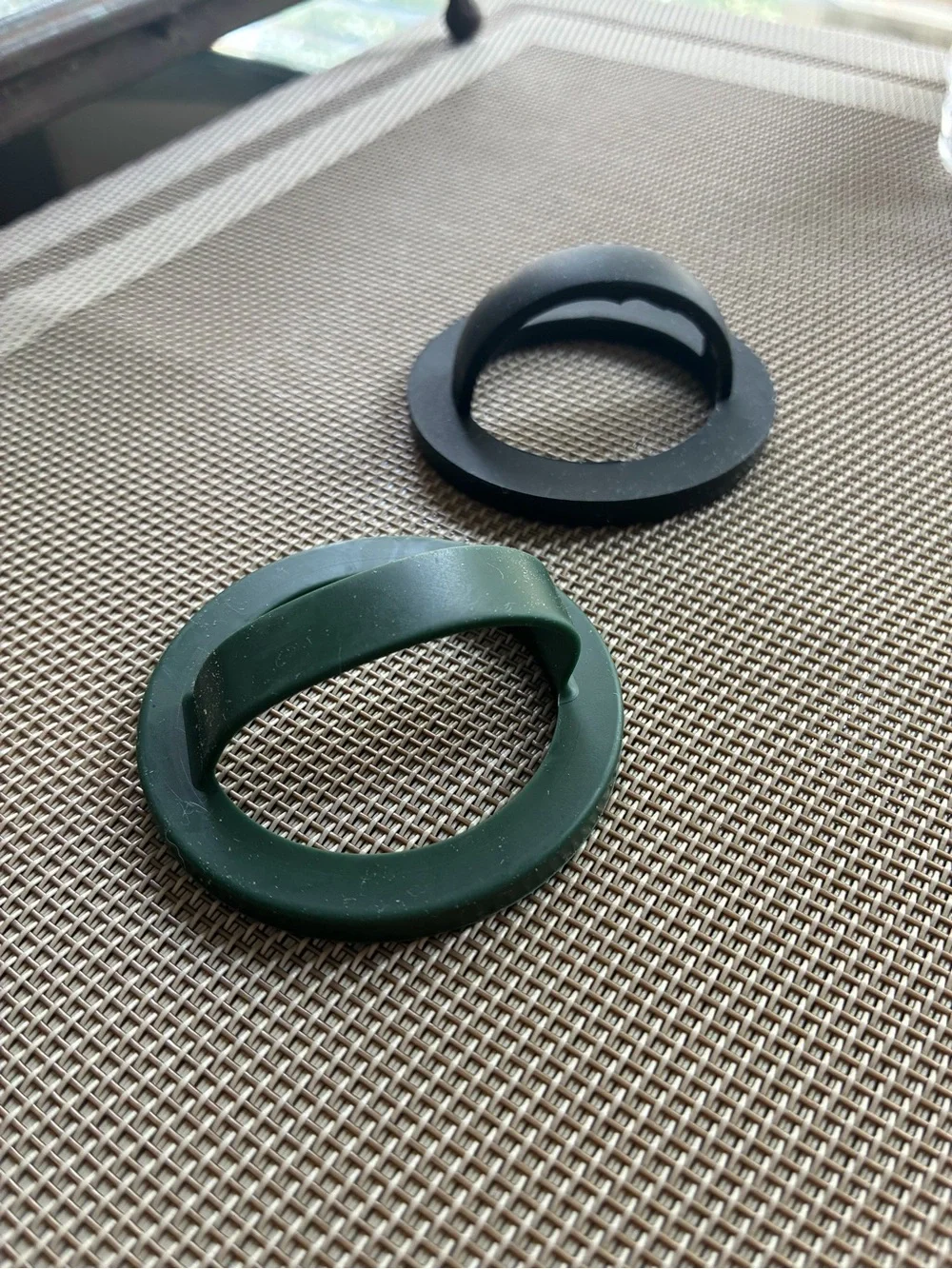 Set of 2 Silicone Magnetic Phone Grips
